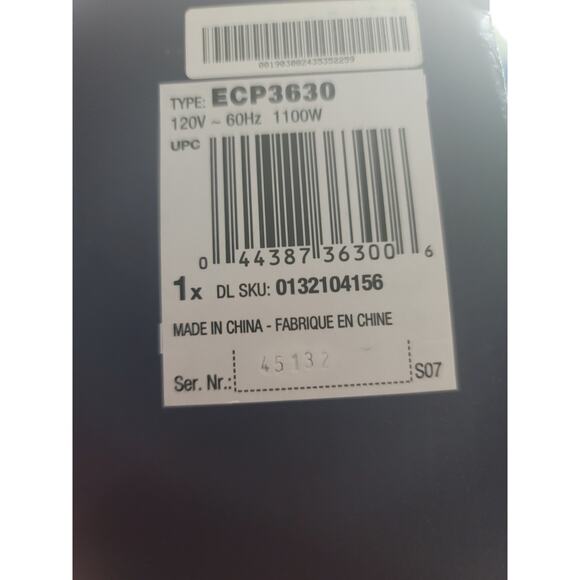 De'Longhi - 15-Bar Pump Espresso and Cappuccino Machine, Stainless Steel ECP3630 - Picture 6 of 6